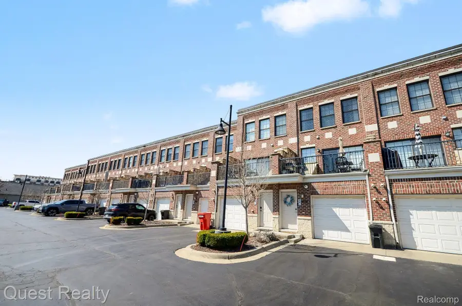 218 Mill Street, Rochester, MI 48307 - #3