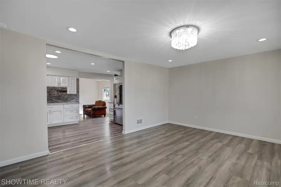 11287 Brougham Drive, Sterling Heights, MI 48312 - #3