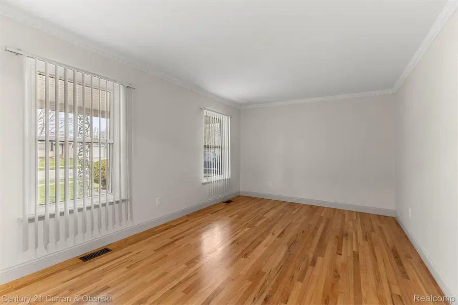 12215 Manor Drive, Southgate, MI 48195 - #3