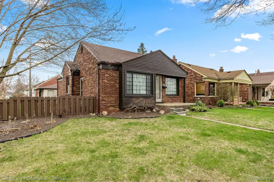 7609 Rosedale Boulevard, Allen Park, MI 48101 - #3