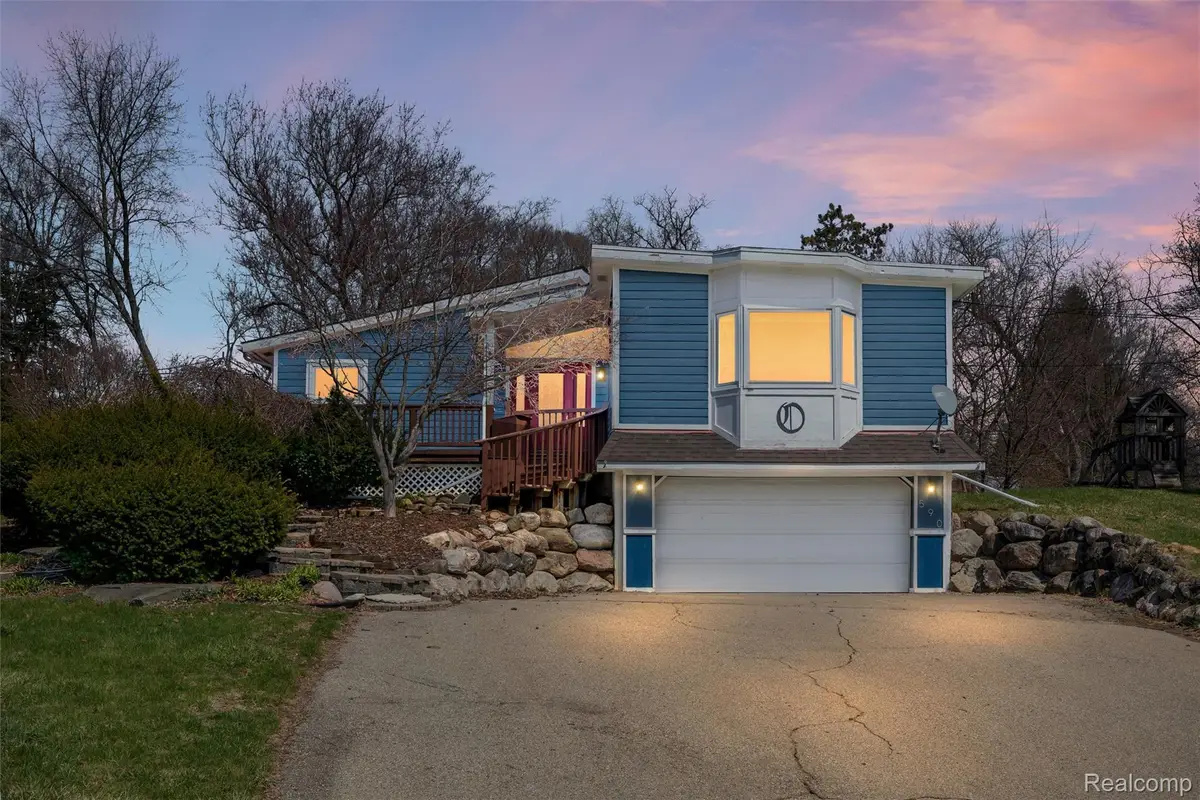 590 Hillwood, White Lake, MI 48383 - #1