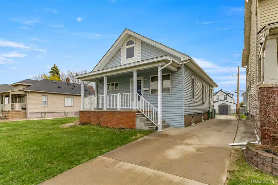 5210 Maple Street, Dearborn, MI 48126 - #2