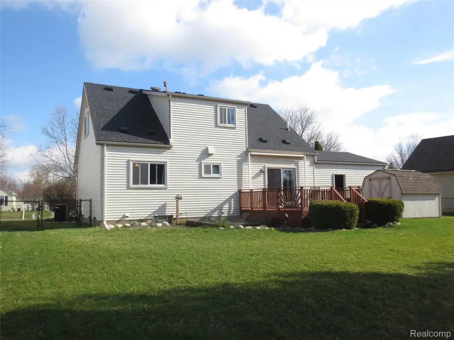 61365 Creekview Drive, South Lyon, MI 48178 - #3