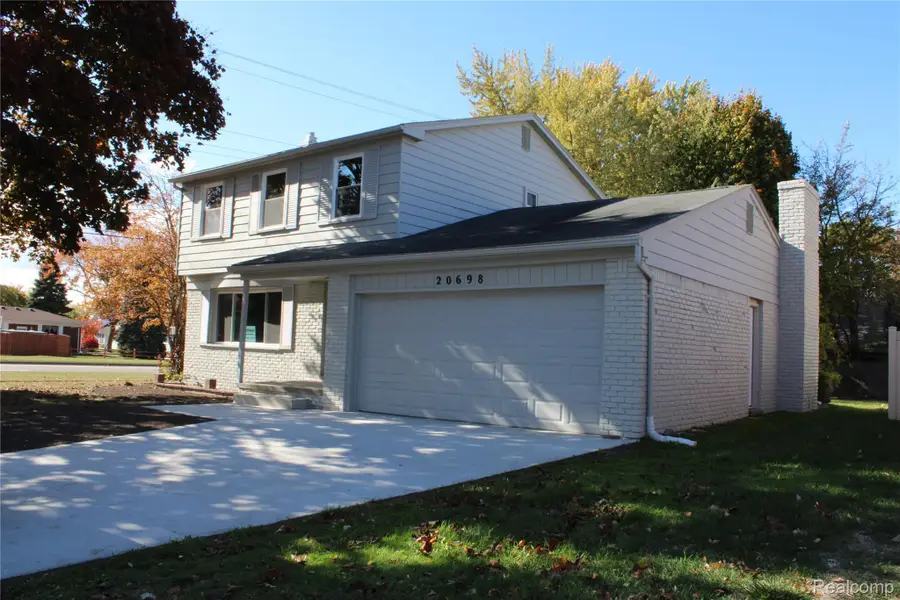 20698 Coachwood Road, Riverview, MI 48193 - #2