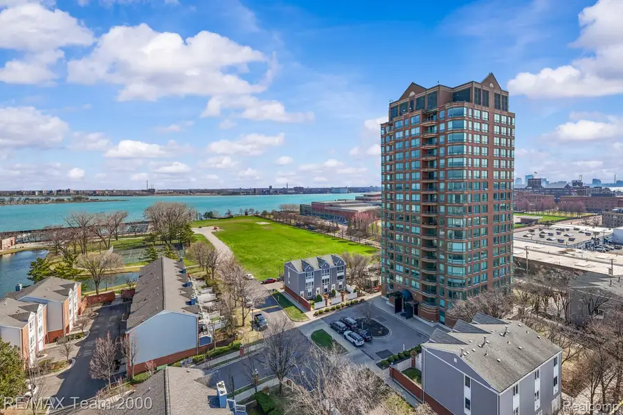 3320 Spinnaker Lane #15F, Detroit, MI 48207 - #3