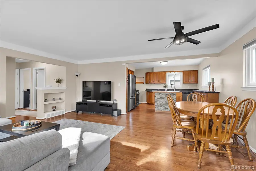 8731 N Hubbard Street, Westland, MI 48185 - #2