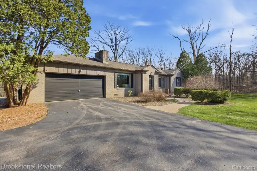 7745 Foster Road, Clarkston, MI 48346 - #2