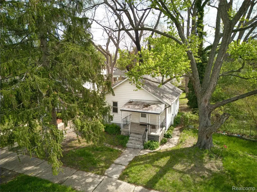 20426 Salem Street, Detroit, MI 48219 - #2