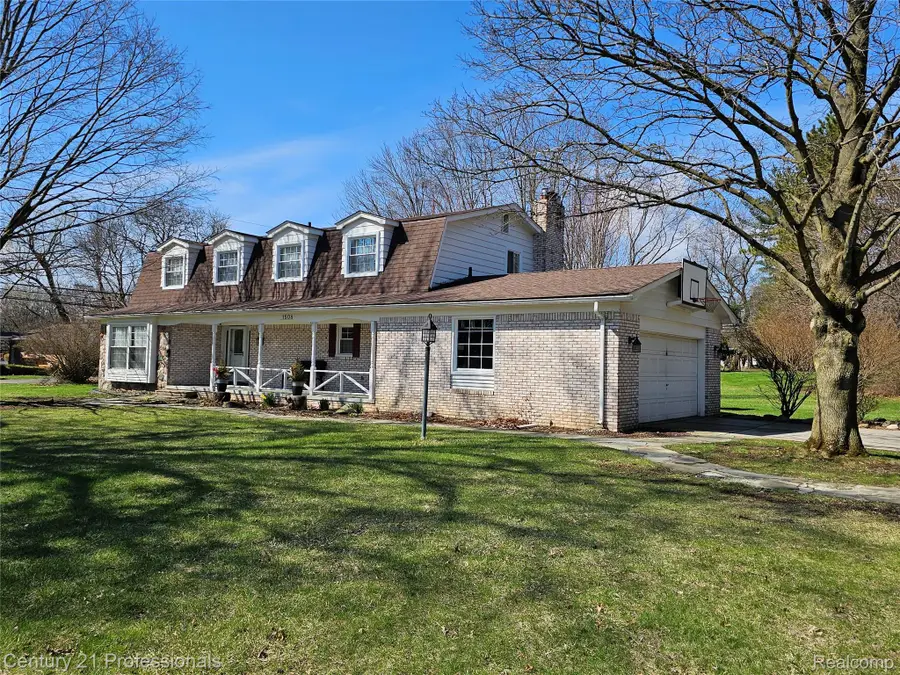 1508 Crooks Road, Rochester Hills, MI 48309 - #3