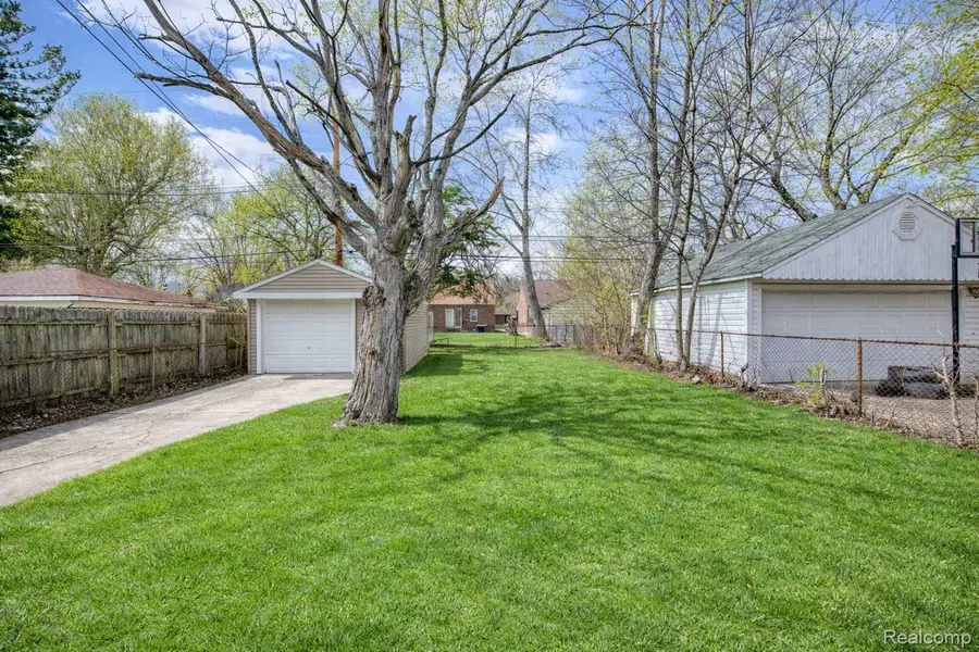 11395 Hazelton, Redford, MI 48239 - #2