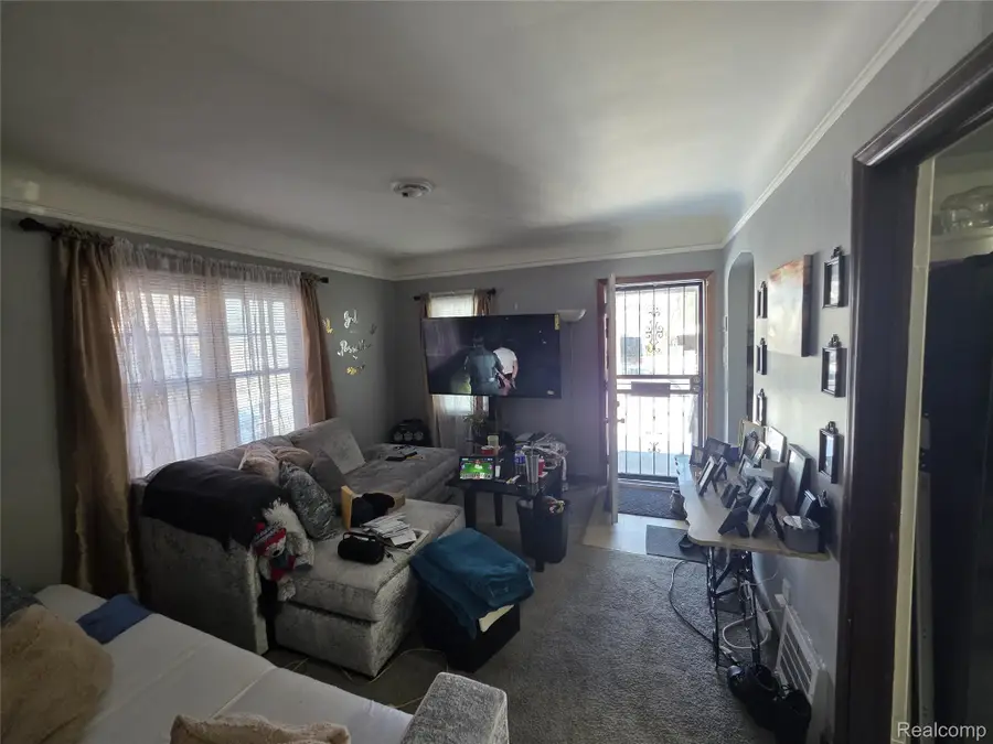 6375 Radnor Street, Detroit, MI 48224 - #2
