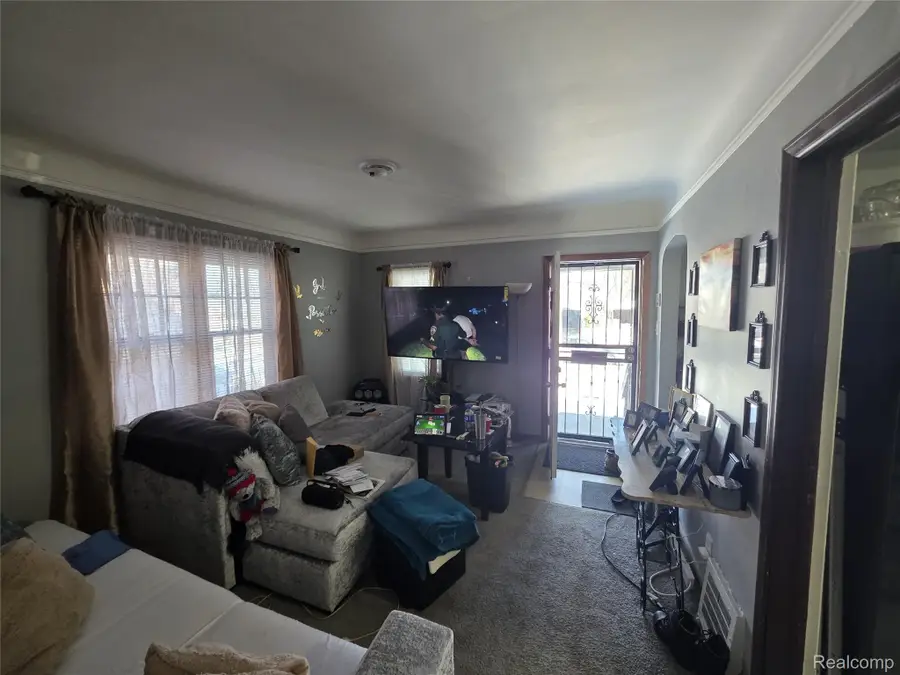 6375 Radnor Street, Detroit, MI 48224 - #3