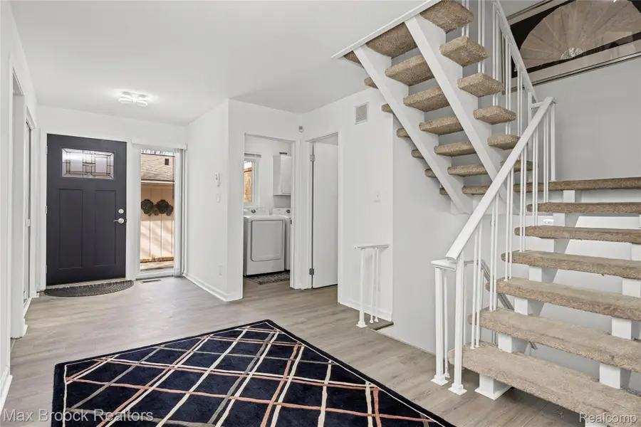 7451 Pebble Point, West Bloomfield, MI 48322 - #3