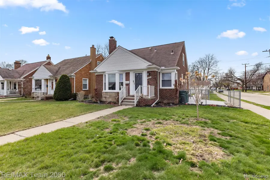 1645 Robindale Avenue, Dearborn, MI 48128 - #2