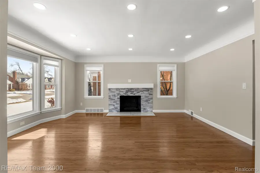 1645 Robindale Avenue, Dearborn, MI 48128 - #3