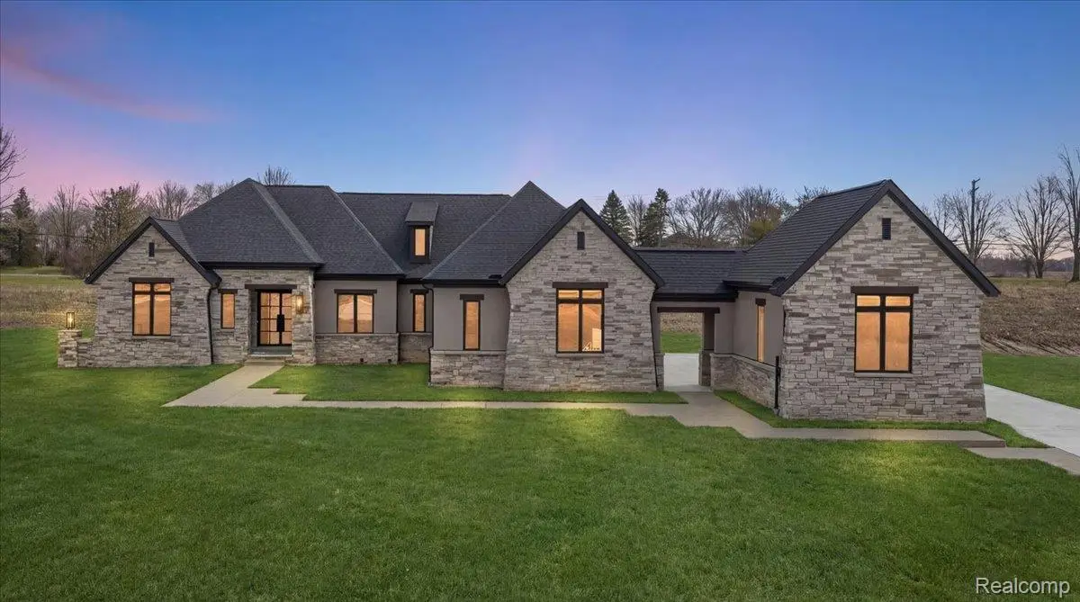 67736 Overlook Trail, Washington, MI 48095 - #1