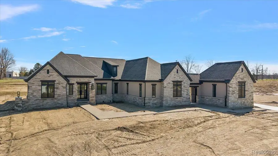 67736 Overlook Trail, Washington, MI 48095 - #3