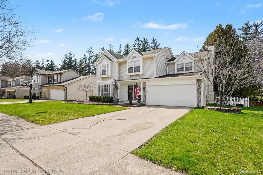 959 S Parkwood Drive, South Lyon, MI 48178 - #3