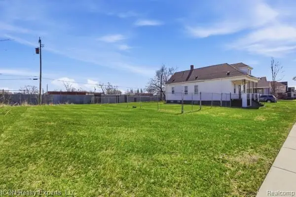 13540 Moran Street, Hamtramck, MI 48212 - #2