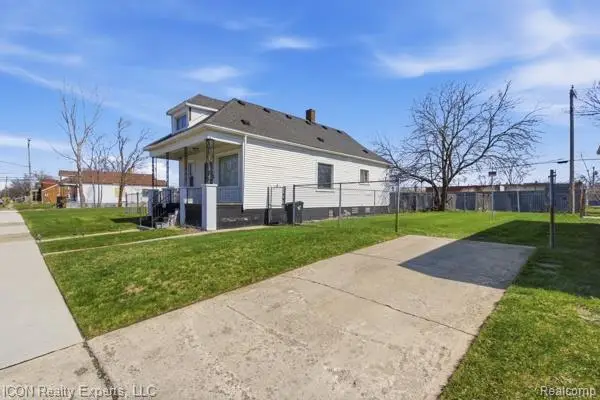 13540 Moran Street, Hamtramck, MI 48212 - #3