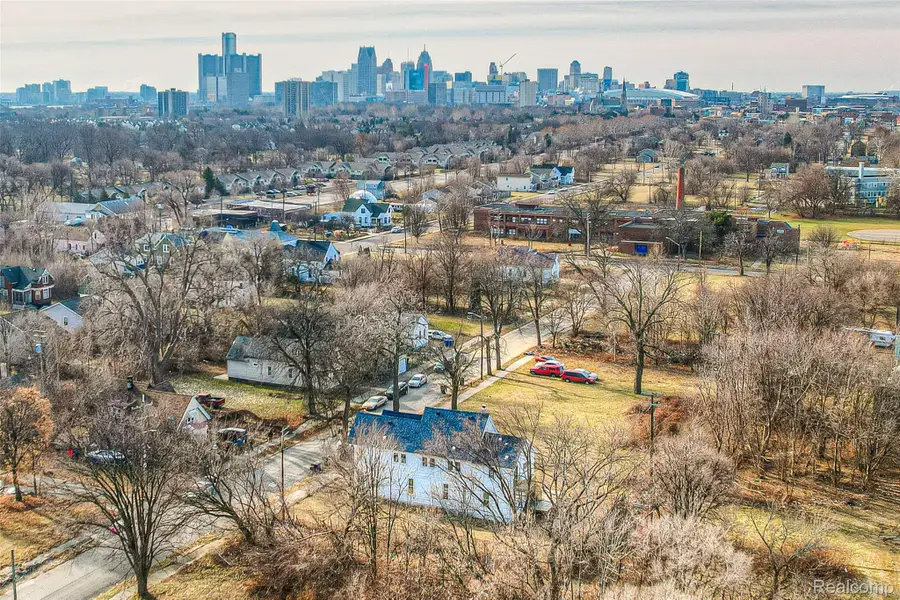 3684 Hunt Street, Detroit, MI 48207 - #2