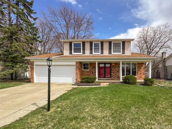 30110 Manor Drive, MadisonHeights, MI 48071