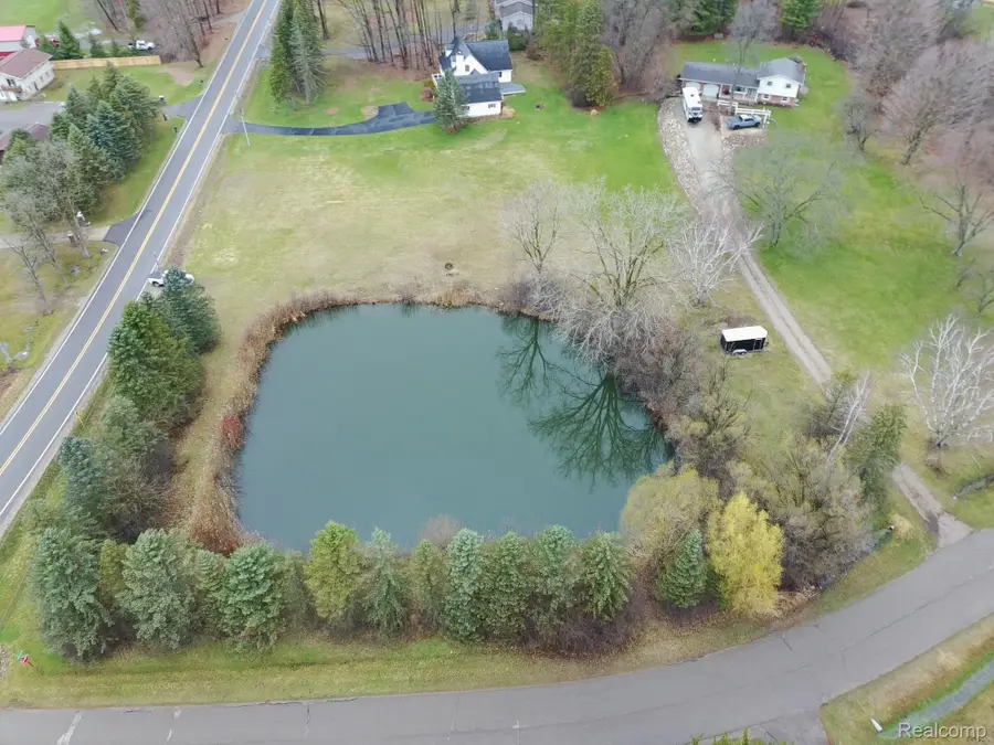 #28 & 29 Maple Grove, Lapeer, MI 48446 - #3