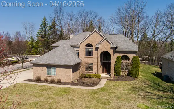 3472 Paramount Lane, AuburnHills, MI 48326