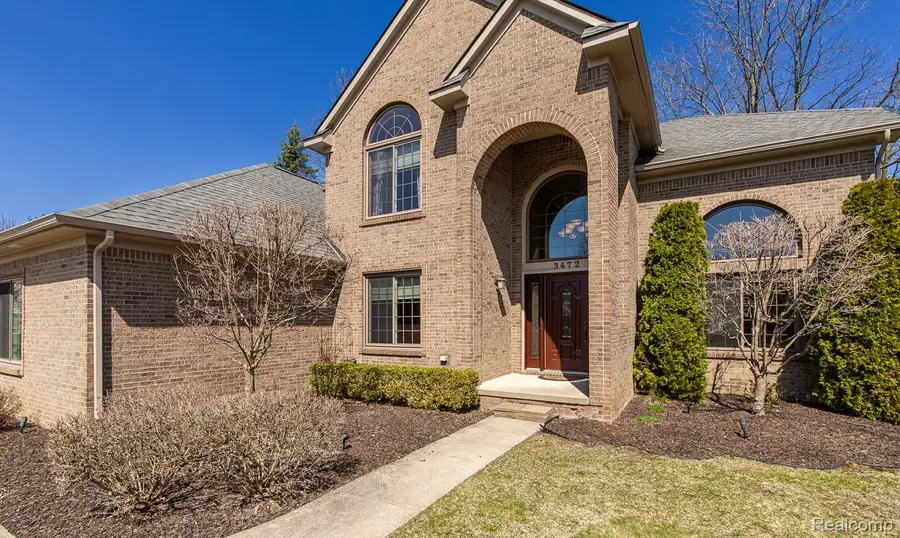 3472 Paramount Lane, Auburn Hills, MI 48326 - #3