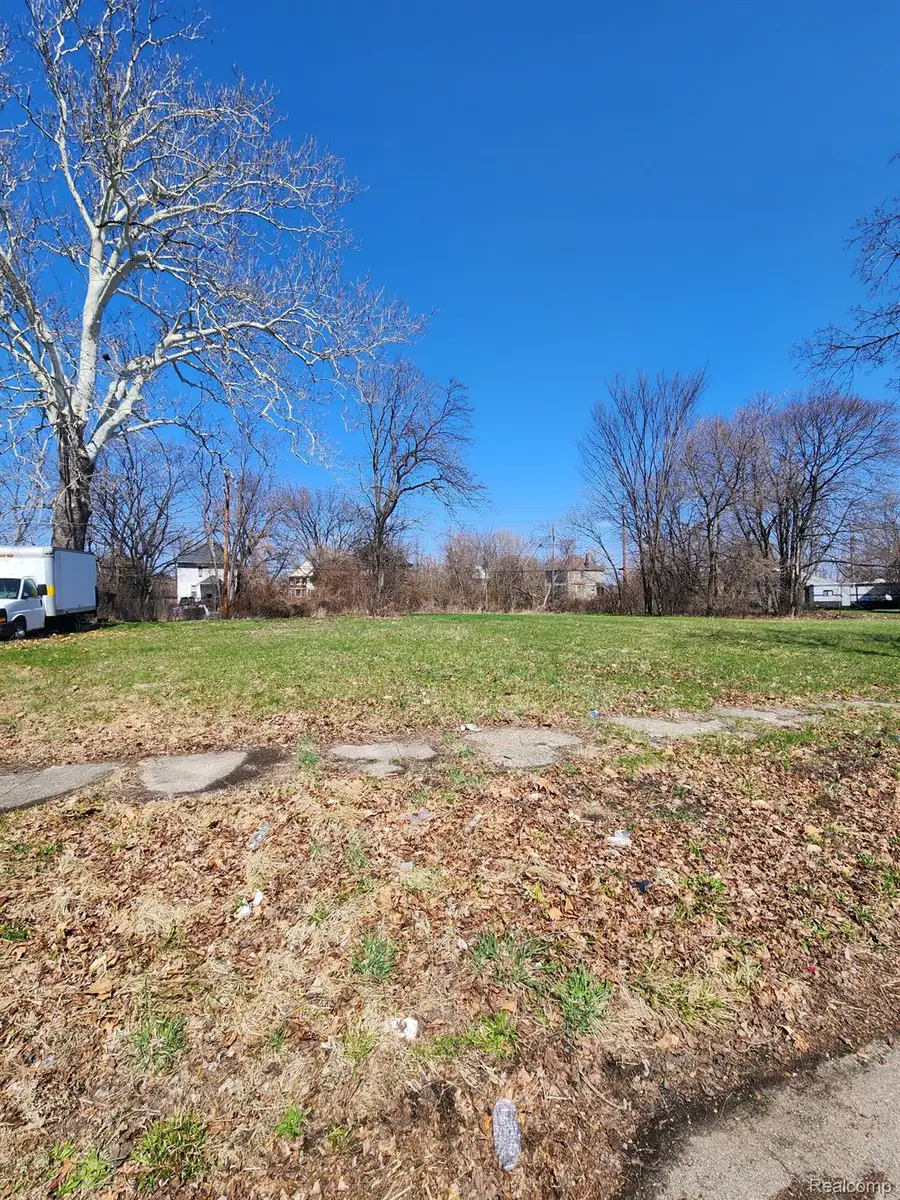 595 Leicester Court, Detroit, MI 48202 - #3