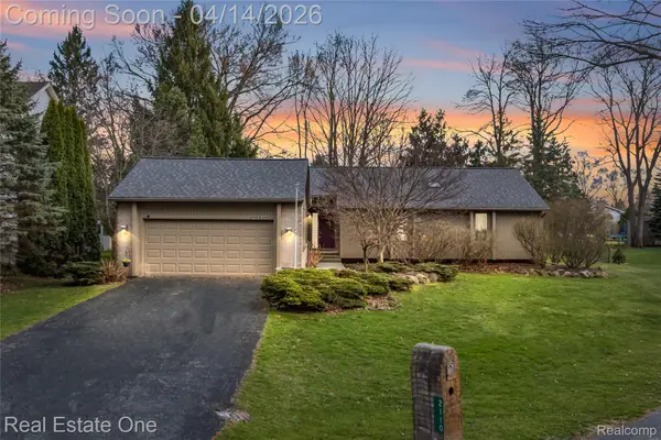 2110 Callie Drive, CommerceTwp, MI 48390