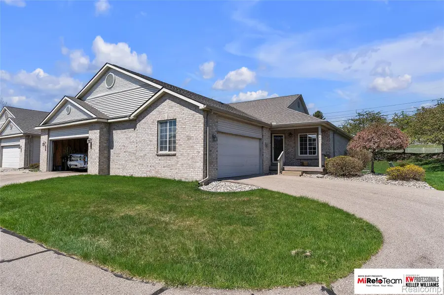 1837 Willow Creek Drive, Lansing, MI 48917 - #2