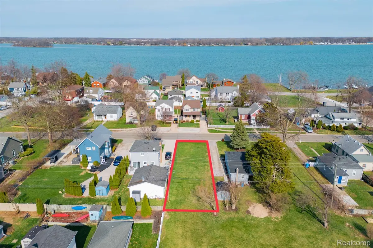 00 Adams Adams, Gibraltar, MI 48173 - #1