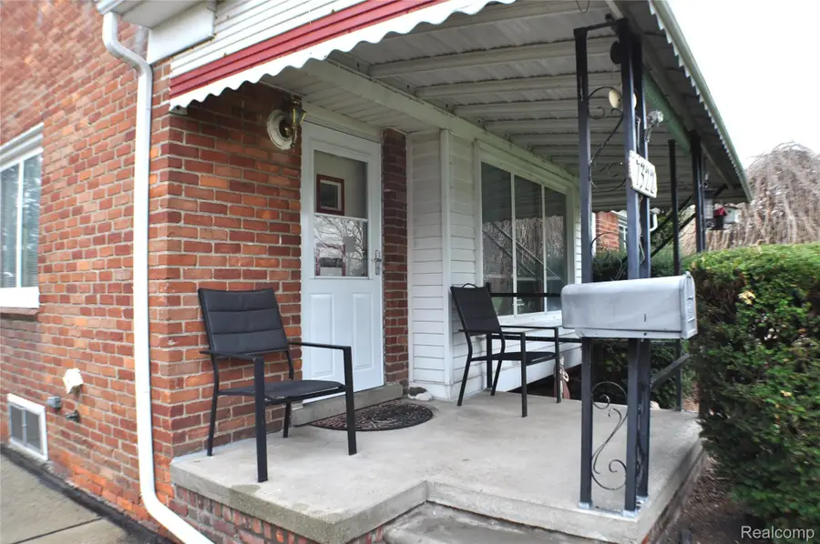 7322 E Frumin Court, Westland, MI 48185 - #2