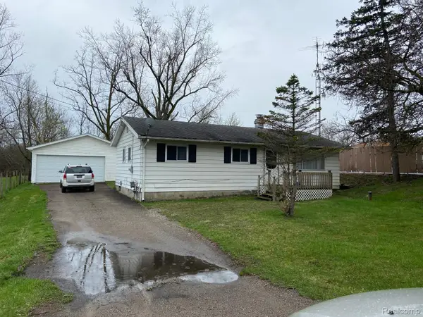 2056 E Stanley Road, MtMorris, MI 48458