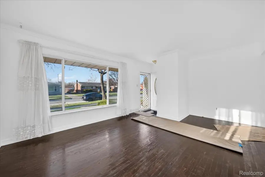 3409 Jarvis Avenue, Warren, MI 48091 - #2