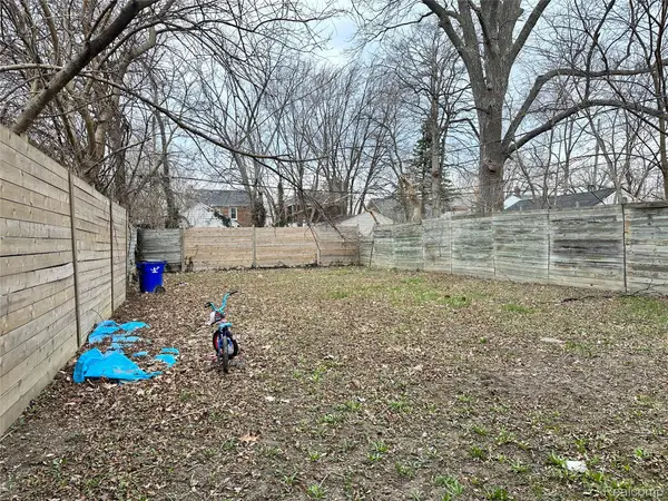 10313 Mckinney Street, Detroit, MI 48224