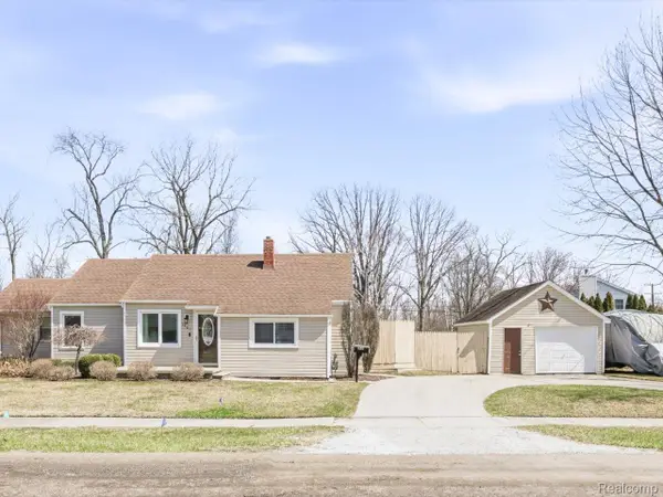 1561 Pennsylvania Avenue, Marysville, MI 48040