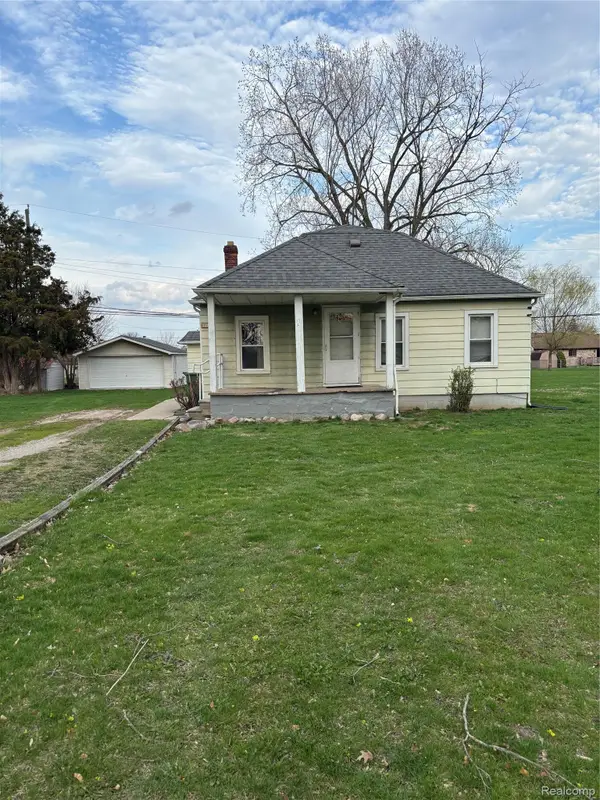 15151 Drysdale Street, Southgate, MI 48195