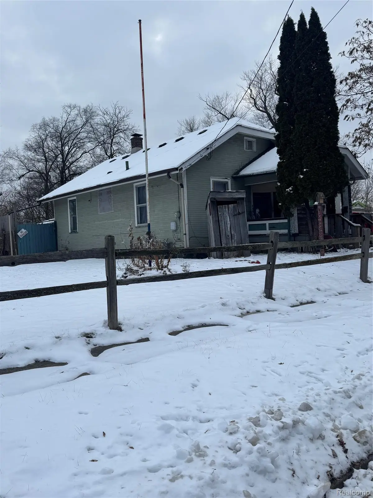 1422 Leith Street, Flint, MI 48506 - #1