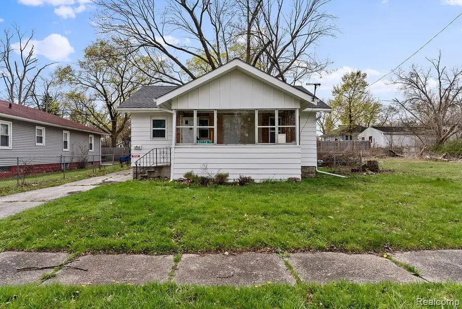 1717 Wolcott Street, Flint, MI 48504 - #2