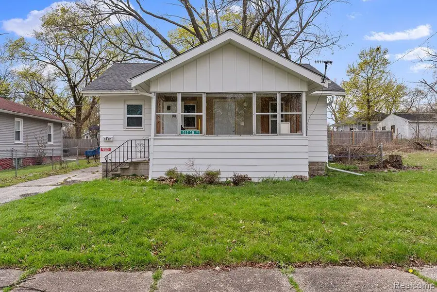 1717 Wolcott Street, Flint, MI 48504 - #3