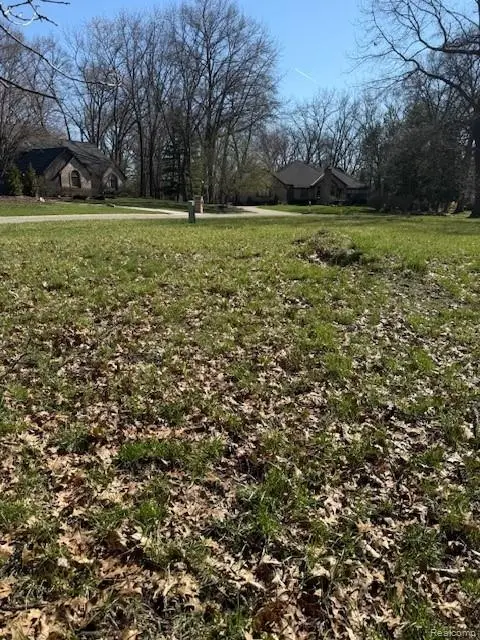 5926 Hunters Ridge Drive, Washington, MI 48094 - #3