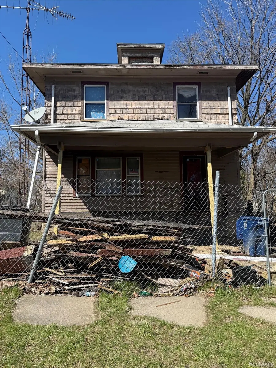 421 Harriet Street, Flint, MI 48505 - #3