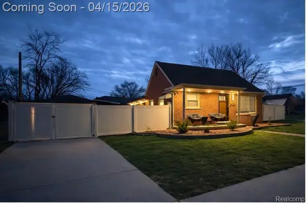 24161 Oxford Street, Dearborn, MI 48124