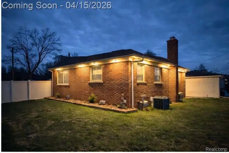 24161 Oxford Street, Dearborn, MI 48124 - #2