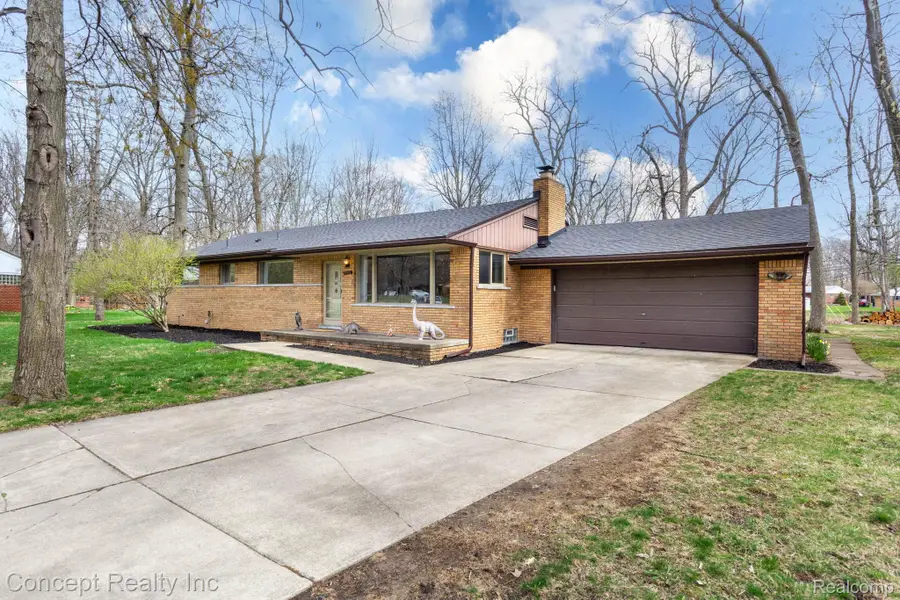 21247 Shurley Drive, Grosse Ile, MI 48138 - #2