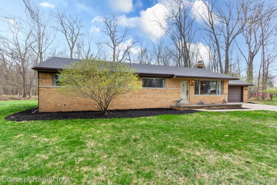 21247 Shurley Drive, Grosse Ile, MI 48138 - #3