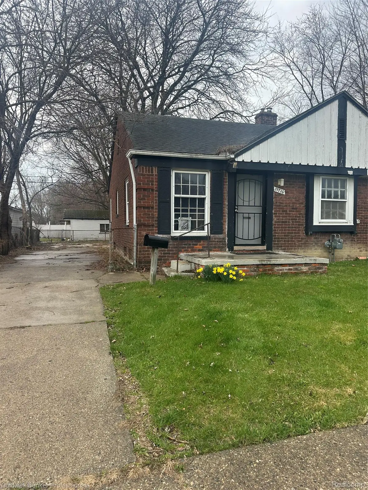 19726 Moross Road, Detroit, MI 48224 - #1
