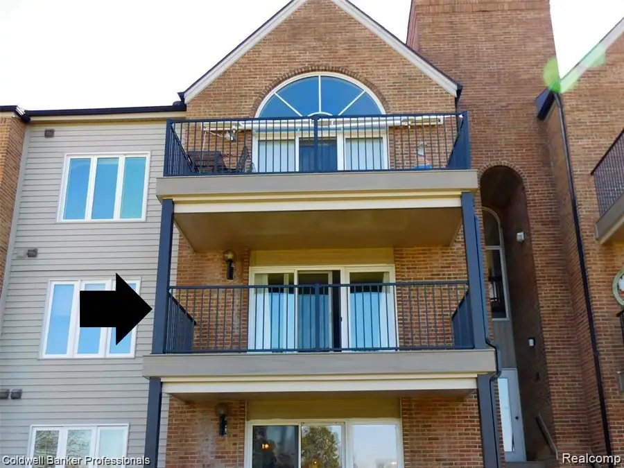 3436 Adams Shore Drive, Waterford, MI 48329 - #2